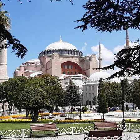 Aparthotel Medellin Istanbul