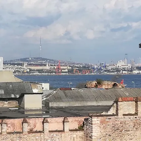 Medellin Апарт-отель Стамбул